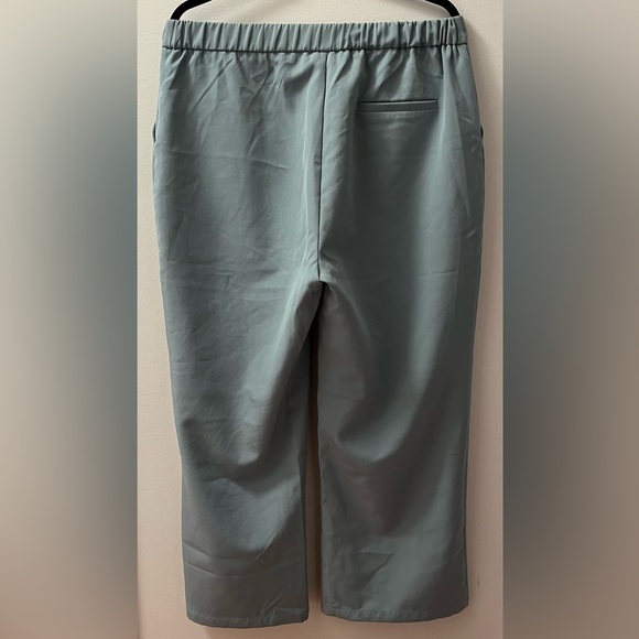 Sincerely Jules - Picture 2 of 3